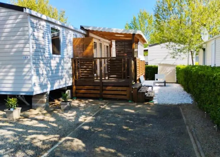 Mobil-home Vi 58 A - La Carabasse - Siblu Avec Piscine Payante Hébergement de vacances *