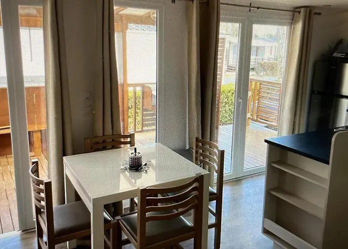 Mobil-home Vi 58 A - La Carabasse - Siblu Avec Piscine Payante * Vias